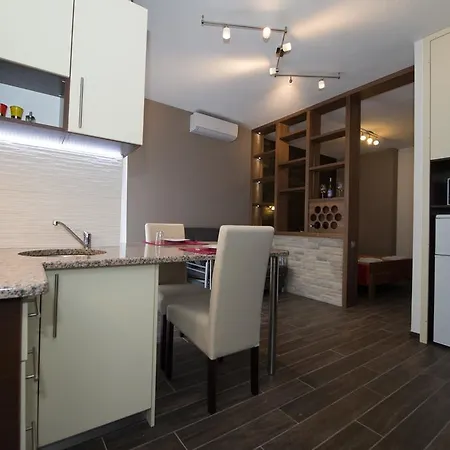 Branko Appartement *